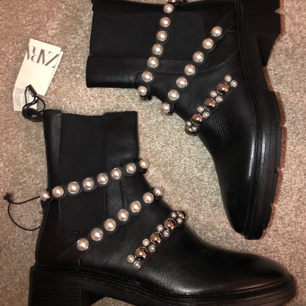 New with tags without box zara boots